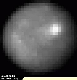<a href=http://www.planetary.org/image/ceres_hubble_sc_0-002-000.jpg target=_blank>Click to enlarge</a>
Vista de Ceres por el Hubble., de una serie de 267 imágenes, en la que el asteroide más grande parece ser un planeta en miniatura, con una superficie de agua helada. Créditos: NASA, ESA, y J. Parker