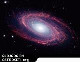 Imagen de la galaxia espiral M81 tomada por el Telescopio Espacial Spitzer de la NASA, localizada a unos 12 millones de años luz de la Tierra. La radiación infrarroja emitida por las moléculas PANH se muestra en rojo. Crédito: NASA/JPL-CalTech/S. Willner Harvard-Smithsonian CfA