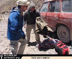 Clay y Ross comienzan a instalar el rea mdica.