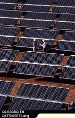 Un sistema fotovoltaico de silicio cristalino de 210 Kilowatios de potencia provee de energía solar a la ciudad de Sacramento (California). Créditos de la foto: Department of Energy/Sacramento Municipal Utility District (Departamento de Energía/Distrito de Utilidad Municipal de Sacramento).