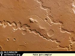 Sistema de valles Nanedi Valles en Marte