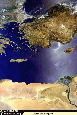 Descagar imagen:
<a href="http://earth.esa.int/satelliteimages/174/East_Mediterranean_MER_RR_Date_20040721_Time_081824_Orbit_12500_or.jpg" target=_blank>313 Kb JPG</a>

