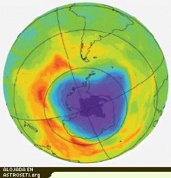 El agujero de ozono sobre la Antrtida. [<a href=http://science.nasa.gov/headlines/y2006/images/ozone/20questions.pdf target=_blank>Ms informacin</a>]