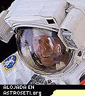 Thomas Reiter durante el paseo espacial en la EEI el 3 de Agosto de 2006