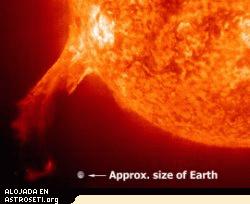 Una prominente erupcin solar fotografiada por el Observatorio Solar y Heliosfrico (SOHO)
[<a href=http://antwrp.gsfc.nasa.gov/apod/ap060807.html target=_blank>Ms informacin</a>]
