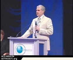 Peter Ward lanzando el debate sobre vida alienígena en la Conferencia sobre Astrobiología en marzo de 2006.