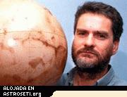 Chris McKay especula si la vida podría haber evolucionado en Marte y pregunta cómo podríamos encontrar rastros de ella.
Crédito: Metro Publishing, Inc.