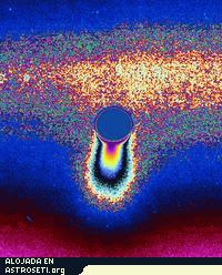 <p>Los chorros de hielo de Encelado envían una corriente de partículas que se adentran en el espacio cientos de kilómetros por encima del polo sur de esta luna espectacularmente activa.</p>