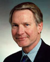 <a href= http://www.ss.astro.umd.edu/deepimpact/science/dyeomans.html target=_blank>Don Yeomans</a>, Cientfico Principal Investigador del Laboratorio de Propulsin a Chorro (JPL) de la NASA en Pasadena, California, y director de la oficina del Programa de Objetos Cercanos a la Tierra de la NASA.