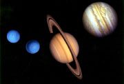 Los gigantes de gas del sistema solar exterior. Desde la izquierda: Neptuno, Urano, Saturno y Jpiter. <i>Crdito: NASA</i>