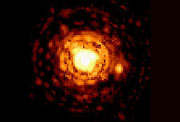 De las aproximadamente 20 estrellas que produce la galaxia cada año, 15 de ellas son débiles enanas M