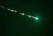 Mientras que tres cuartas partes del riesgo general NEO se debe a grandes asteroides, el impacto ms probable en el futuro cercano ser causado por un pequeo asteroide.
Crdito por la Imagen: www.s-d-g.freeserve.co.uk