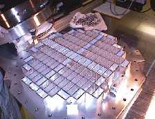 Panel de aerogel utilizado para capturar partculas del cometa.
Crdito: JPL/Tsou