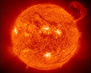 "Simplemente, no creo que podamos ignorar el tremendo poder de la energía solar, como el combustible más abundante en la Tierra primigenia." -William Hagan
Crédito: NASA