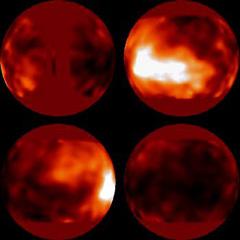 A los cientficos les encantara conocer el origen de los parches atmosfricos vistos en la luna de Saturno Titn, tal y como aparecen en esta imagen tomada por el Hubble. <i>Crdito de la imagen: Telescopio Espacial Hubble/UA Smith</i>