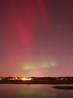 Aurora boreal sobre Myrtle Beach, Carolina del Sur, el 20 de Nov. de 2003. Crédito: Jim Reed Photography.