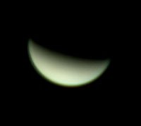 Venus, fotografiado el 17 de abril por el astrnomo amateur Ron Wayman de Tampa, Florida, utilizando un telescopio de 8 pulgadas. [<A HREF= http://science.nasa.gov/headlines/y2004/images/planets2/Wayman1.jpg target=_blank>Imagen ms grande</A>]