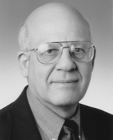 El Dr. John Dicello, especialista en cncer. 
[<a href= http://www.hopkinskimmelcancercenter.org/experts/doctor.cfm?doctorid=100 target=_blank><u>Ms informacin</u></a>]
