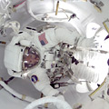 Reiter y Williams comenzarn su paseo espacial desde la Junta de Esclusa Quest