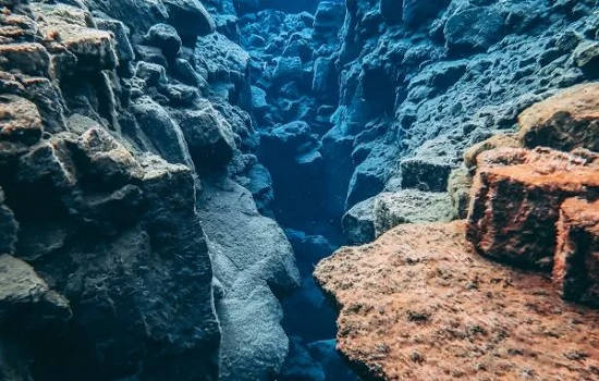 Los científicos imaginan que pasa con la corteza que desaparece de la Tierra