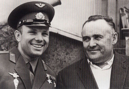  Youri Gagarin y Korolev