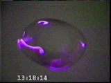 Video desde el transbordador STS-94.Deformacin de una gota de agua usando ultrasonido