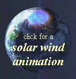 Animacin. El da que el viento solar desapareci (animacin de 9.4 MB). A medida que el viento solar se disipaba el da 11 de mayo de 1999, la magnetosfera y el arco de choque de la Tierra aumentaron cinco veces su tamao normal. La aurora, que generalmente forma valos alrededor de los polos, se completa en el casquete polar norte. Fuente: NASA [<a href=http://science.nasa.gov/videofiles/physics_astronomy/Solarwind.mov target=_blank>animacin Quicktime</a>]