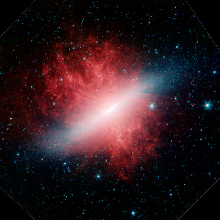 M82_por_Spitzer