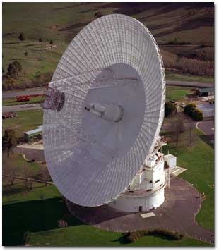 La antena de 70 metros del Complejo de Comunicaciones del Espacio Profundo de Canberra, en las afueras de Canberra, Australia.