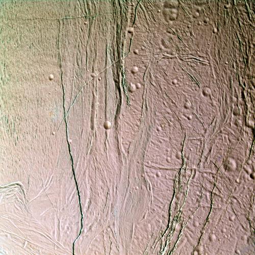 <font size=2>Alta resolucin: <a href=http://photojournal.jpl.nasa.gov/catalog/PIA06209 target=_blank>PIA06209</a></font>