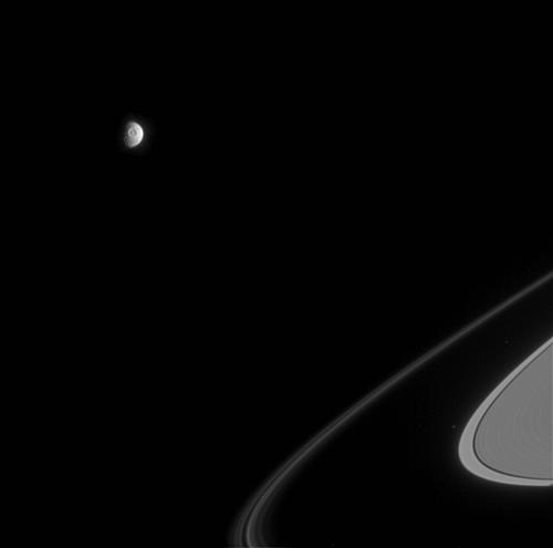 <font size=2>Alta resolucin: <a href=http://photojournal.jpl.nasa.gov/catalog/PIA06654 target=_blank>PIA06654</a></font>