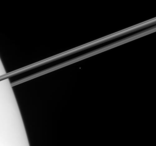 <font size=2>Alta resolucin: <a href=http://photojournal.jpl.nasa.gov/catalog/PIA07680 target=_blank>PIA07680</a></font>