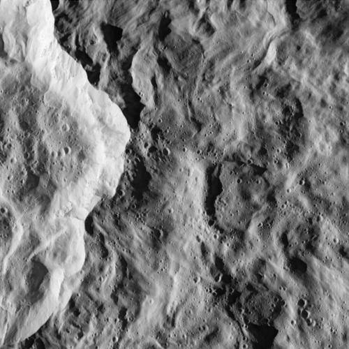 <font size=2>Alta resolucin: <a href=http://photojournal.jpl.nasa.gov/catalog/PIA07764 target=_blank>PIA07764</a></font>