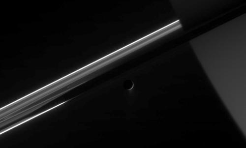 <p>Alta resolucin: <a href="http://photojournal.jpl.nasa.gov/catalog/PIA08195" rel="external">PIA08195</a></p>