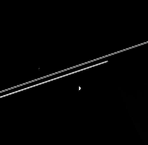 <font size=2>Alta resolucin: <a href="http://photojournal.jpl.nasa.gov/catalog/PIA08139" rel="external">PIA08139</a></font>